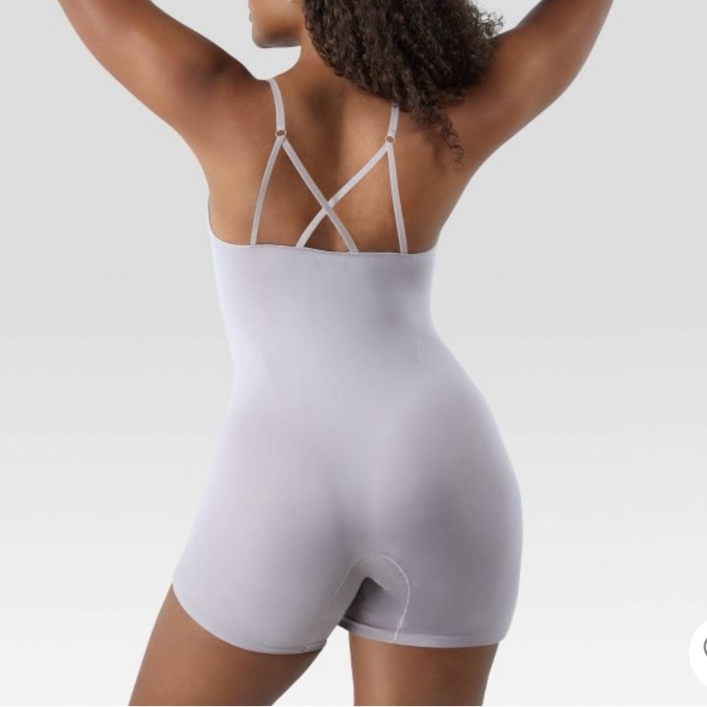 Maidenform Shapewear Body Suit Seamless Smoothing Romper Nude Size XL NWT - Picture 3 of 8
